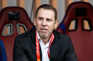 记者：国足防角球不知道怎么办，这是主教练眼界和知识储备问题