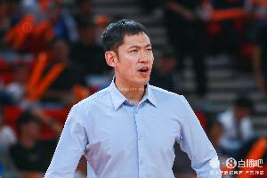 DB电竞首页-直播吧：张庆鹏与天津队合同还未到期 但目前已经离队